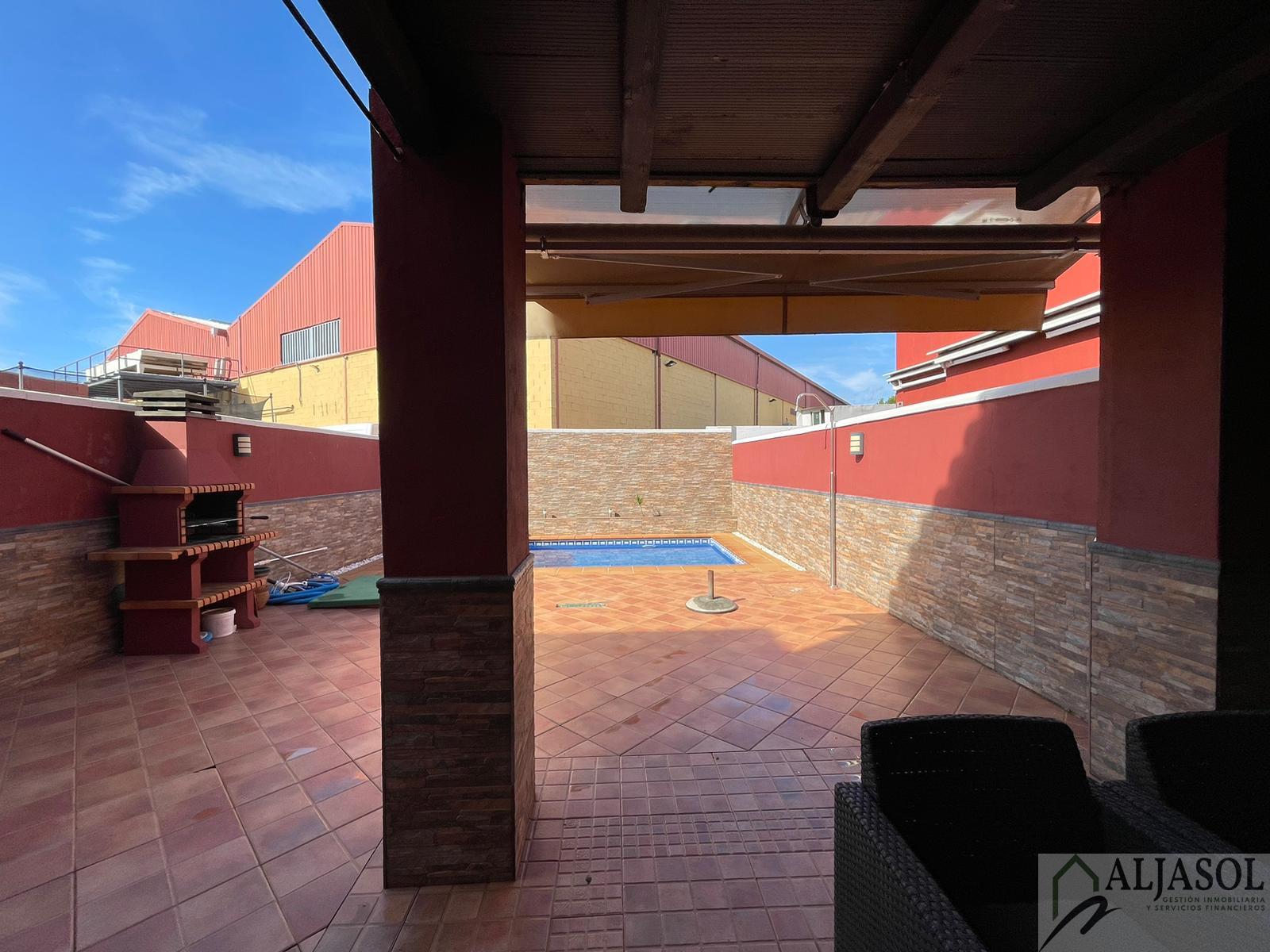 For sale of house in Bollullos de la Mitación